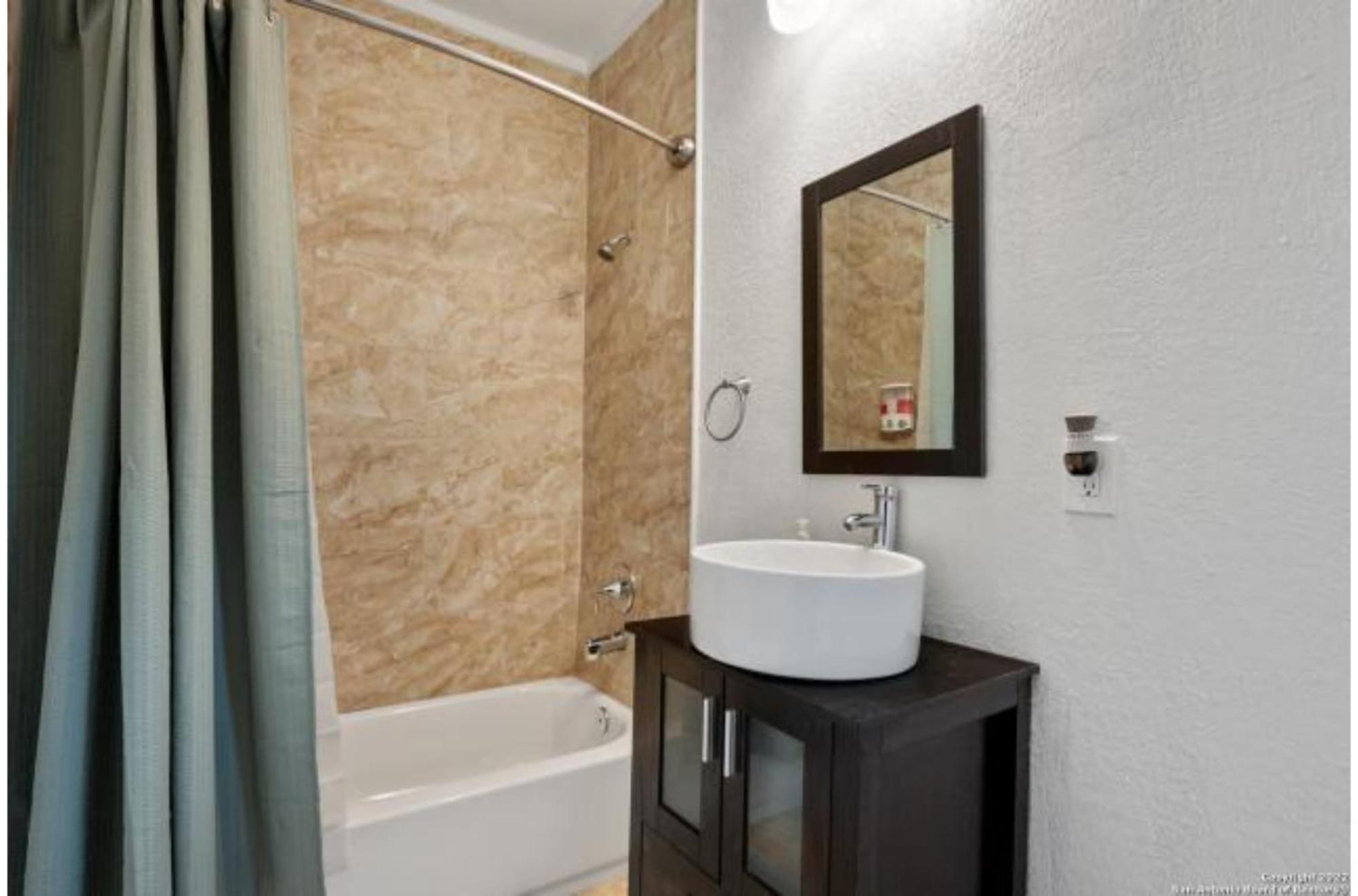 Experience Serenity In A 4Br3Ba Downtown Home San Antonio Exteriér fotografie